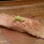 稲城 ヨロシク寿司 - 炙りトロ トロけた