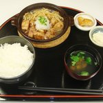 まぐろ将軍 - マグロサイコロステーキ定食（800円）