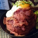 レッド ロック 高田馬場店 - ローストビーフ丼(大)¥1150