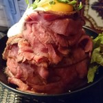 レッド ロック 高田馬場店 - ローストビーフ丼(大)¥1150