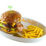 Island Burgers - ベーコン・エッグ・チーズバーガー