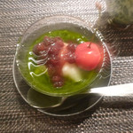 鉄板焼 十河 - デザート、抹茶ゼリー、スイカ、バニラアイスの求肥巻き、粒餡、さくさんぼ・・