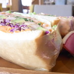 +39 イタリアン カフェ＆ベーカリー - 防水紙？で包まれている