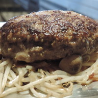 くずし鉄板 あばぐら 神田店 - ランチの黒毛和牛100%ハンバーグ