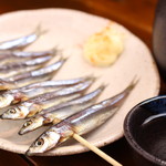 関内☆大夢 焼肉スタンド - キビナゴ(お通し)