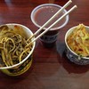 蔡林记热干面馆 - 料理写真:左からルーガン麺、おしるこ、ネギ餅(?)