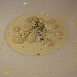 ピッツェリア・バール・レ・ナポリ - パンチの効いた濃厚なゴルゴンゾーラチーズのクリームニョッキ