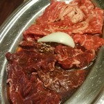 焼肉　ごしき苑 - サガリ＆カルビ。肉たちは裏切らない