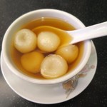 Ching Ching Desserts - 玫瑰薑汁湯圓（玫瑰露酒餡）