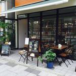 CITRA Hachioji - 店舗前にテラス席