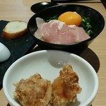 トリゴヤ - Eセット：380円(ミニ生親子丼、唐揚げ2個)