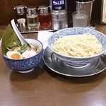 ちゃーしゅうや武蔵 - つけ麺　