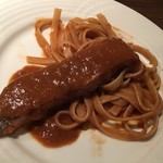 ワインレストラン ドミナス - サーモンのコンフィとアメリケーヌソースのパスタ