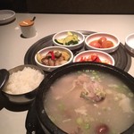 Yakiniku Seoul  - ハーフ参鶏湯定食