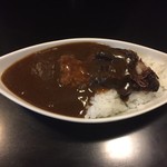 Dai - 〆の一口カレー。400円。
            ランチは無くなったけど、カレーは健在。