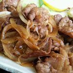 ゆうき - 具は牛肉と玉ねぎで甘辛いタレは生姜も効いていてご飯との相性抜群！ ご飯大盛りにすれば良かった^^