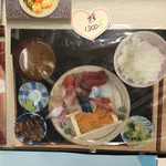 本浜 - お目当のおまかせ定食1300円ウニあり