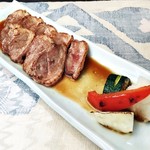 東間 - [2016/7] 鴨やき 全景