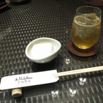 Gin yuba - 先付け 極上豆腐・カツオ出汁の味付き