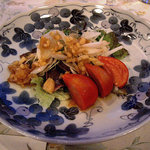 ハーブ＆おいしい野菜塾レストラン - カツオの叩きサラダ