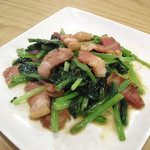 フォルクローロいわて東和 カフェバー - プラチナベーコンとほうれん草のソテー