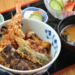 Ten-don (tempura rice bowl)