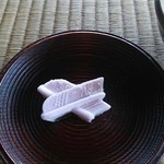 慈光院 - 片桐家の家紋を型どった落雁 売店で購入できます