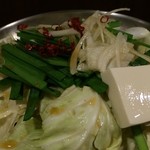 元祖博多麺もつ屋 - 麺もつ鍋（麺ハーフ）