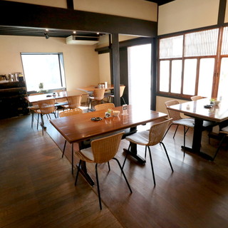 カフェ アジール_2