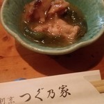 つぐ乃家 - お通し(鶏肉煮込み)