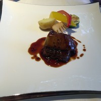 イタリア料理 ルッチコーレ - ルッチコーレ　牛フィレ肉の網焼き　フォアグラカナール添え　