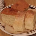 エミリア - パン