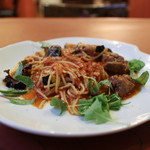 Pasta クオーレ - 豚ほほ肉の煮込みと揚げ茄子のトマトソース☆