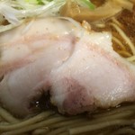 麺工 小烏丸 - イベリコチャーシューアップ【料理】 