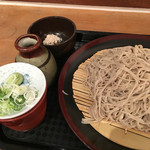 赤坂小布施町 - くるみ蕎麦