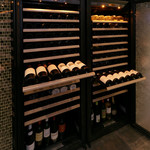 黒毛和牛焼肉きっしゃん - 専用の大型セラーを2台完備