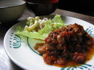 Suiteburu - じっくり煮込んだ鶏肉のトマト煮