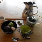 茶寮つぼ市製茶本舗 - 抹茶あんみつセット　黒蜜添え　冷たいお煎茶