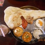 NAMASTE　TAJ - レディースセット1150円
２種類のカレー・ナン・タンドリーチキン・マライテイッカ・サラダ・ソフトドリンク・デザートのセットでとってもお得！