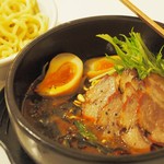 ゆるり 中華食堂 癒食同源 - 石焼き黒胡麻坦々つけ麺