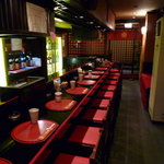 天串 - カウンターと座敷が有ります♪