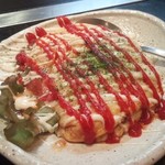 お好み焼きもみじ - トマトチーズオムレツ