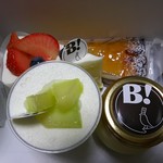 ボンジュ－ル - イチゴショート、洋梨のタルト、アムサンメロンショート、プリン