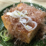 市民酒蔵諸星 - 厚揚げ  カリッと揚げられ薬味もたっぷり