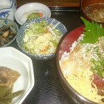 魚津 - づけ丼定食(ヒラメ、カツオ)￥800