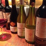 trattoria イタリアン SATOMI fooding - 今月はチリワイン特集です。チリのワインで品種の違いを味わってください。