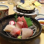 うるいど八幡屋 - 潤井戸膳の刺身、アップ。