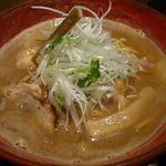 赤味噌らーめん