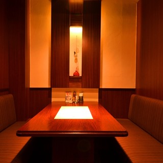 A variety of ``private table rooms'' and ``private tatami rooms.'' We can guide you from 2 people