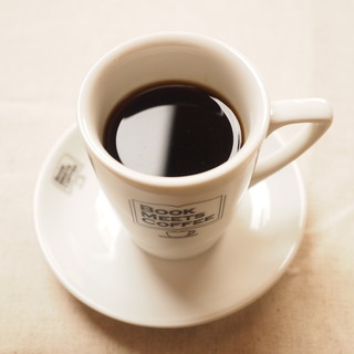 本と出会える珈琲店 BOOK MEETS COFFEE _1